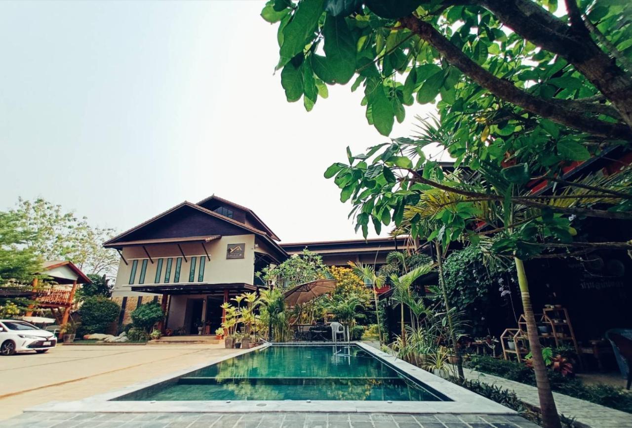 Anantaya Home Phrae Bagian luar foto