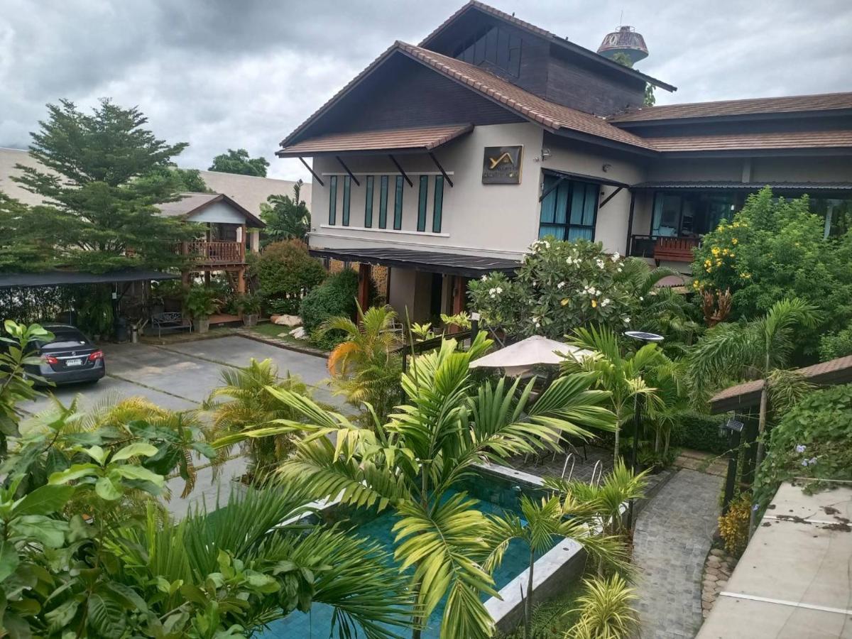 Anantaya Home Phrae Bagian luar foto